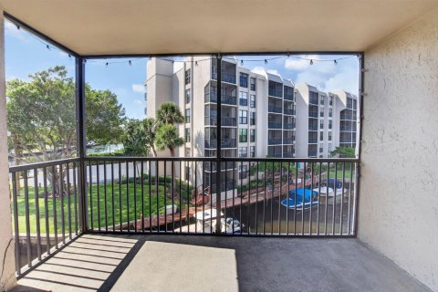 Copropriété à vendre à Boca Raton, Floride: 2 chambres, 104.98 m2 № 2412208 - photo 17