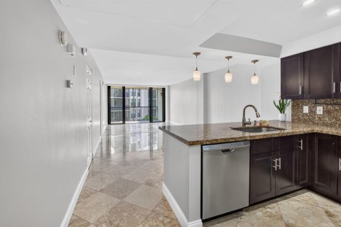 Copropriété à vendre à Boca Raton, Floride: 2 chambres, 104.98 m2 № 2412208 - photo 10