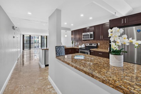 Copropriété à vendre à Boca Raton, Floride: 2 chambres, 104.98 m2 № 2412208 - photo 9