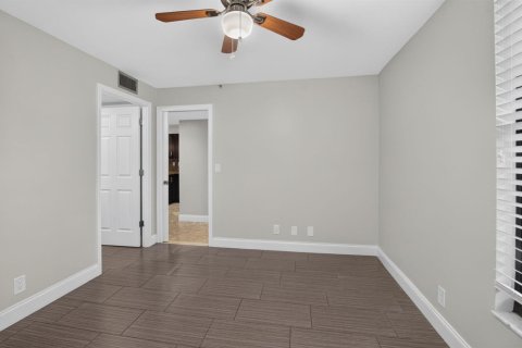 Copropriété à vendre à Boca Raton, Floride: 2 chambres, 104.98 m2 № 2412208 - photo 28