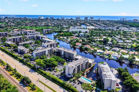 Copropriété à vendre à Boca Raton, Floride: 2 chambres, 104.98 m2 № 2412208 - photo 3