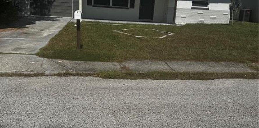 Villa ou maison à New Port Richey, Floride 3 chambres, 104.79 m2 № 2204952