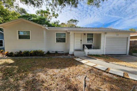 Casa en alquiler en Clearwater, Florida, 3 dormitorios, 92.62 m2 № 1886311 - foto 1