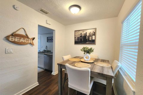 Casa en alquiler en Clearwater, Florida, 3 dormitorios, 92.62 m2 № 1886311 - foto 6