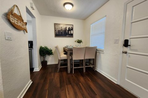 Casa en alquiler en Clearwater, Florida, 3 dormitorios, 92.62 m2 № 1886311 - foto 5