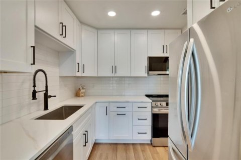 Купить виллу или дом в Тампа, Флорида 7 комнат, 101.82м2, № 1631308 - фото 11