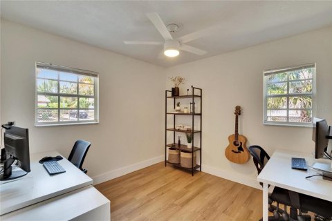 Casa en venta en Tampa, Florida, 3 dormitorios, 101.82 m2 № 1631308 - foto 13