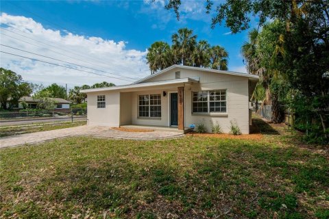 Casa en venta en Tampa, Florida, 3 dormitorios, 101.82 m2 № 1631308 - foto 1