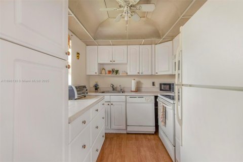 Copropriété à vendre à Delray Beach, Floride: 2 chambres, 82.03 m2 № 2034181 - photo 10