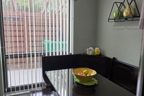 Casa en venta en Davie, Florida, 3 dormitorios, 143.81 m2 № 2052168 - foto 6