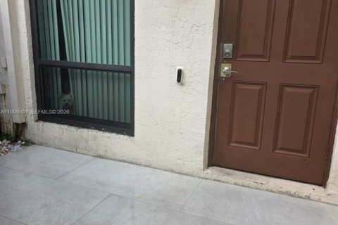 Casa en venta en Davie, Florida, 3 dormitorios, 143.81 m2 № 2052168 - foto 2