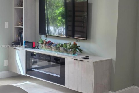 Casa en venta en Davie, Florida, 3 dormitorios, 143.81 m2 № 2052168 - foto 10