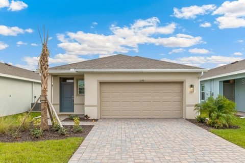 House in Port Charlotte, Florida 4 bedrooms, 154.68 sq.m. № 2094345