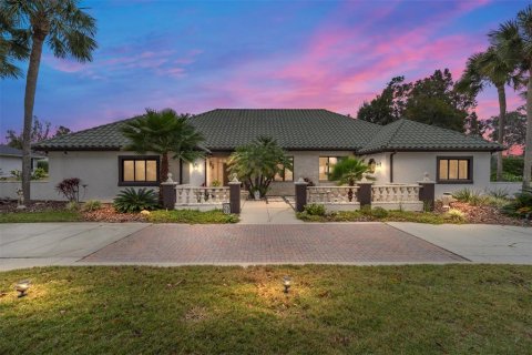 Villa ou maison à Ocala, Floride 4 chambres, 329.99 m2 № 2285336
