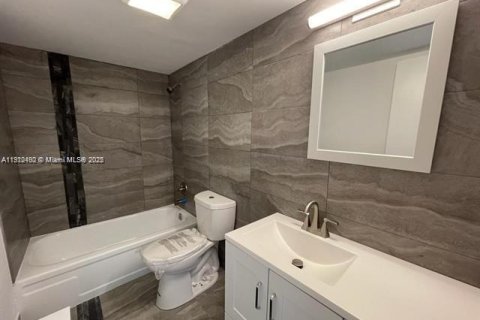 Copropriété à vendre à Fort Lauderdale, Floride: 1 chambre, 54.63 m2 № 1966845 - photo 12