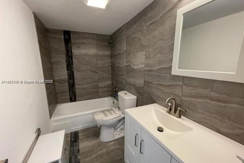 Copropriété à vendre à Fort Lauderdale, Floride: 1 chambre, 54.63 m2 № 1966845 - photo 7