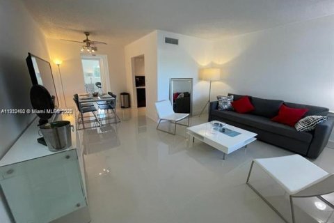 Copropriété à vendre à Fort Lauderdale, Floride: 1 chambre, 54.63 m2 № 1966845 - photo 1