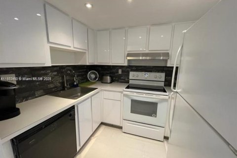 Copropriété à vendre à Fort Lauderdale, Floride: 1 chambre, 54.63 m2 № 1966845 - photo 9
