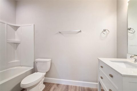 Apartment in Gainesville, Florida 5 bedrooms, 302.49 sq.m. № 2231342 - photo 10