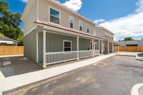 Apartment in Gainesville, Florida 5 bedrooms, 302.49 sq.m. № 2231342 - photo 23