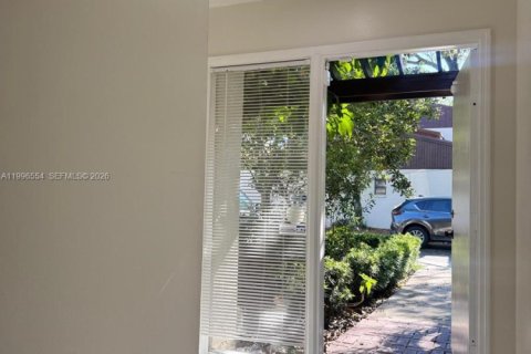 Adosado en venta en Miramar, Florida, 2 dormitorios, 98.48 m2 № 2058447 - foto 4