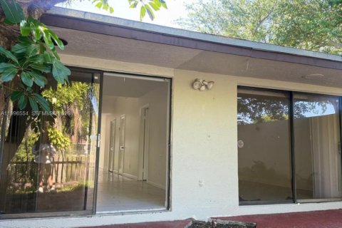 Adosado en venta en Miramar, Florida, 2 dormitorios, 98.48 m2 № 2058447 - foto 20