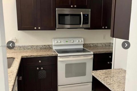 Adosado en venta en Miramar, Florida, 2 dormitorios, 98.48 m2 № 2058447 - foto 10