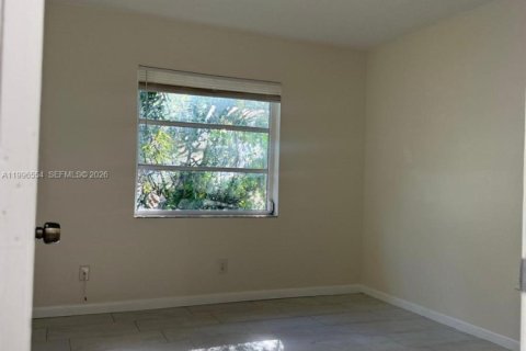 Adosado en venta en Miramar, Florida, 2 dormitorios, 98.48 m2 № 2058447 - foto 17