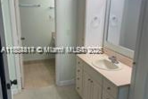 Copropriété à louer à Hollywood, Floride: 1 chambre, 80.27 m2 № 1962404 - photo 15
