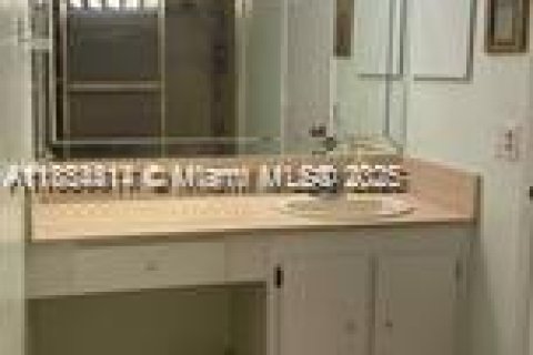 Copropriété à louer à Hollywood, Floride: 1 chambre, 80.27 m2 № 1962404 - photo 14