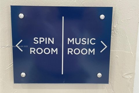 Copropriété à vendre à Deerfield Beach, Floride: 2 chambres, 76.18 m2 № 2015219 - photo 23