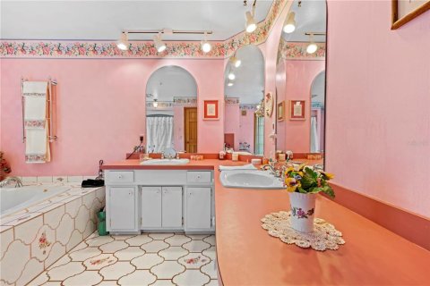 Casa en venta en Brooksville, Florida, 4 dormitorios, 316.24 m2 № 1778600 - foto 15