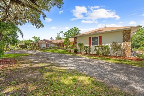 Casa en venta en Brooksville, Florida, 4 dormitorios, 316.24 m2 № 1778600 - foto 4
