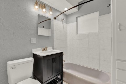 Apartment in Eustis, Florida 3 bedrooms, 118.82 sq.m. № 1842323 - photo 15