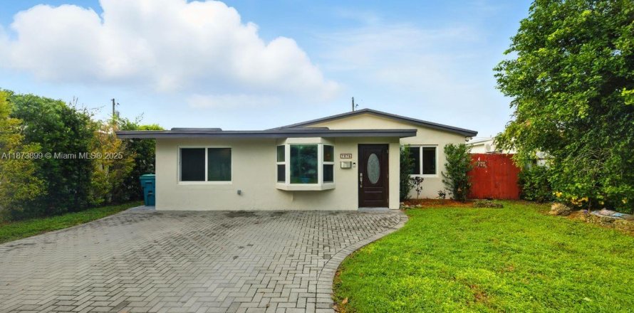 Villa ou maison à Miami, Floride 3 chambres, 138.24 m2 № 1920634