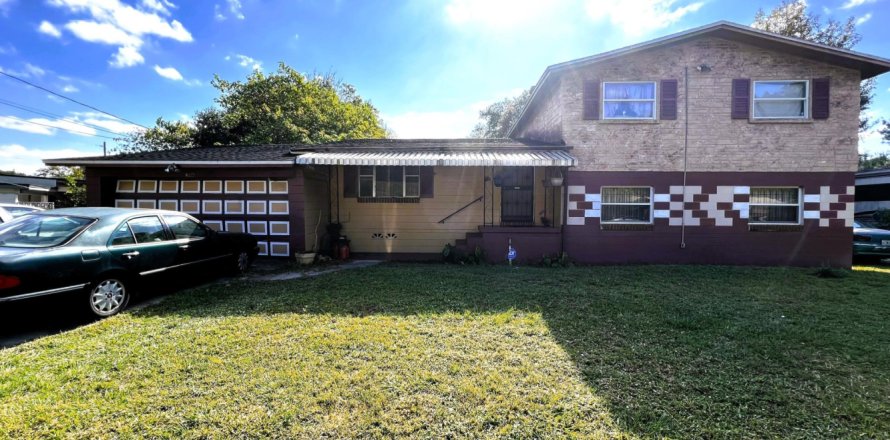 House in Jacksonville, Florida 3 bedrooms, 173.91 sq.m. № 838874