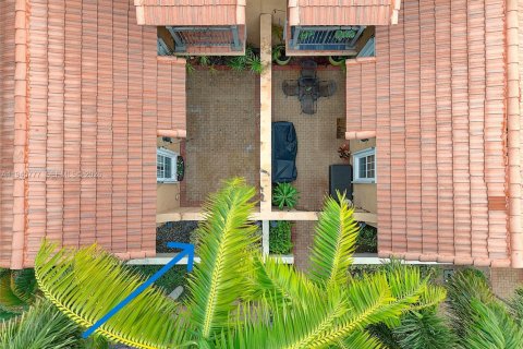 Townhouse in Pembroke Pines, Florida 3 bedrooms, 164.62 sq.m. № 2023885 - photo 29