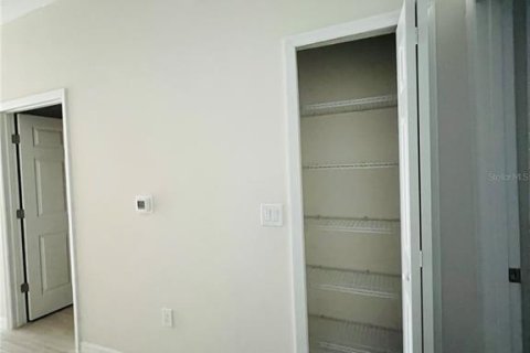 Adosado en alquiler en Kissimmee, Florida, 4 dormitorios, 143.81 m2 № 1912029 - foto 7