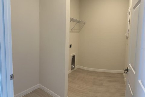 Adosado en alquiler en Kissimmee, Florida, 4 dormitorios, 143.81 m2 № 1912029 - foto 8