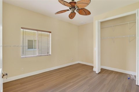 Villa ou maison à vendre à Cape Coral, Floride: 3 chambres № 2186891 - photo 19