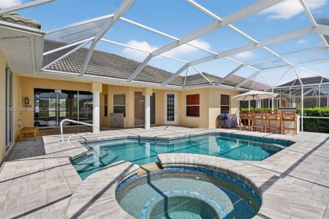 Villa ou maison à vendre à Cape Coral, Floride: 3 chambres № 2186891 - photo 29