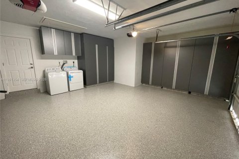 Снять в аренду виллу или дом в Майами, Флорида 3 спальни, 141.58м2, № 2080058 - фото 27
