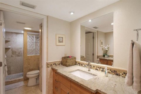 Снять в аренду кондоминиум в Сарасота, Флорида 2 спальни, 118.91м2, № 958025 - фото 26