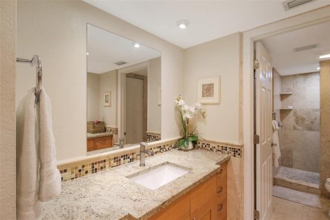 Снять в аренду кондоминиум в Сарасота, Флорида 2 спальни, 118.91м2, № 958025 - фото 25