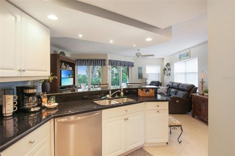 Condo in Sarasota, Florida, 2 bedrooms  № 958025 - photo 11
