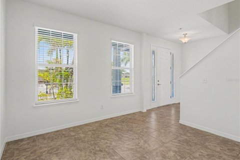 Villa ou maison à louer à Apollo Beach, Floride: 4 chambres, 251.39 m2 № 2400994 - photo 5