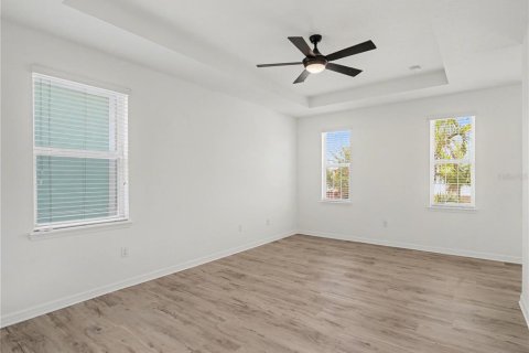 Villa ou maison à louer à Apollo Beach, Floride: 4 chambres, 251.39 m2 № 2400994 - photo 13