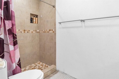 Купить виллу или дом в Майами, Флорида 3 спальни, 139.07м2, № 1972932 - фото 25