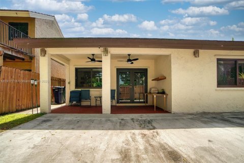 Купить виллу или дом в Майами, Флорида 3 спальни, 139.07м2, № 1972932 - фото 5
