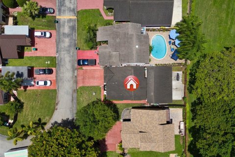 Купить виллу или дом в Майами, Флорида 3 спальни, 139.07м2, № 1972932 - фото 2